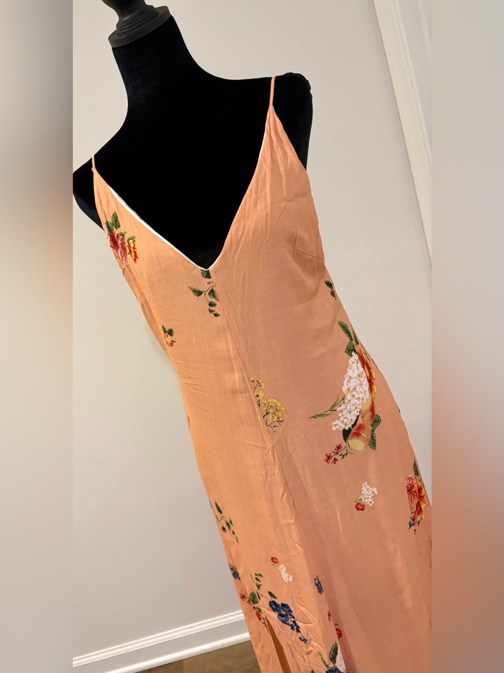Farm Rio Maxi Dress Tropical Strappy V Neck Sz M Peach Color - For Repair *FLAW* - Picture 3 of 13